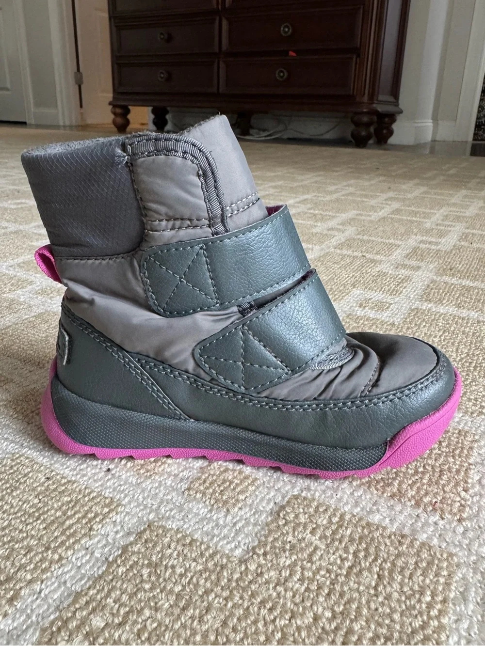 Sorel Whitney II Strap Waterproof Insulated Snow Boots Gray Pink Girls Size 9